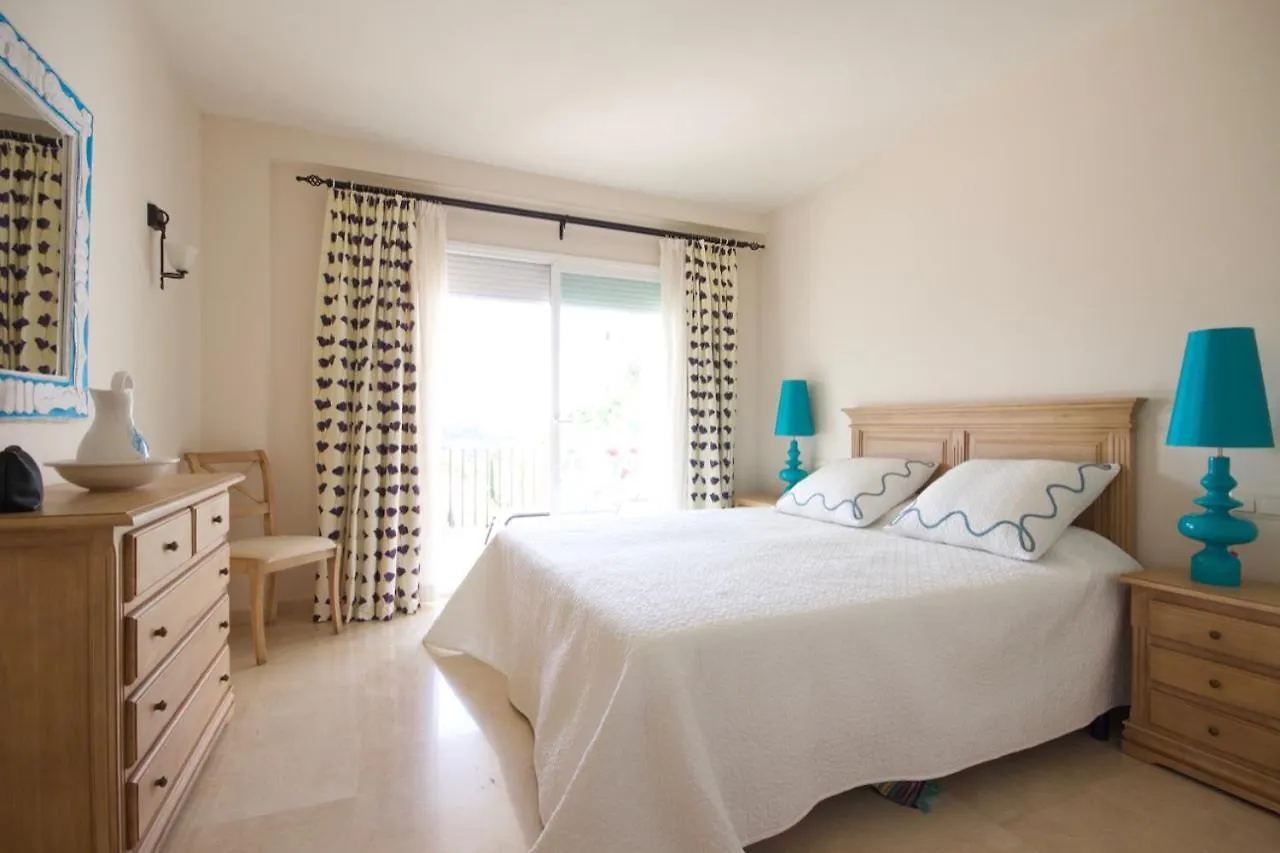 Altos De La Quinta Apartment Benahavis Spain