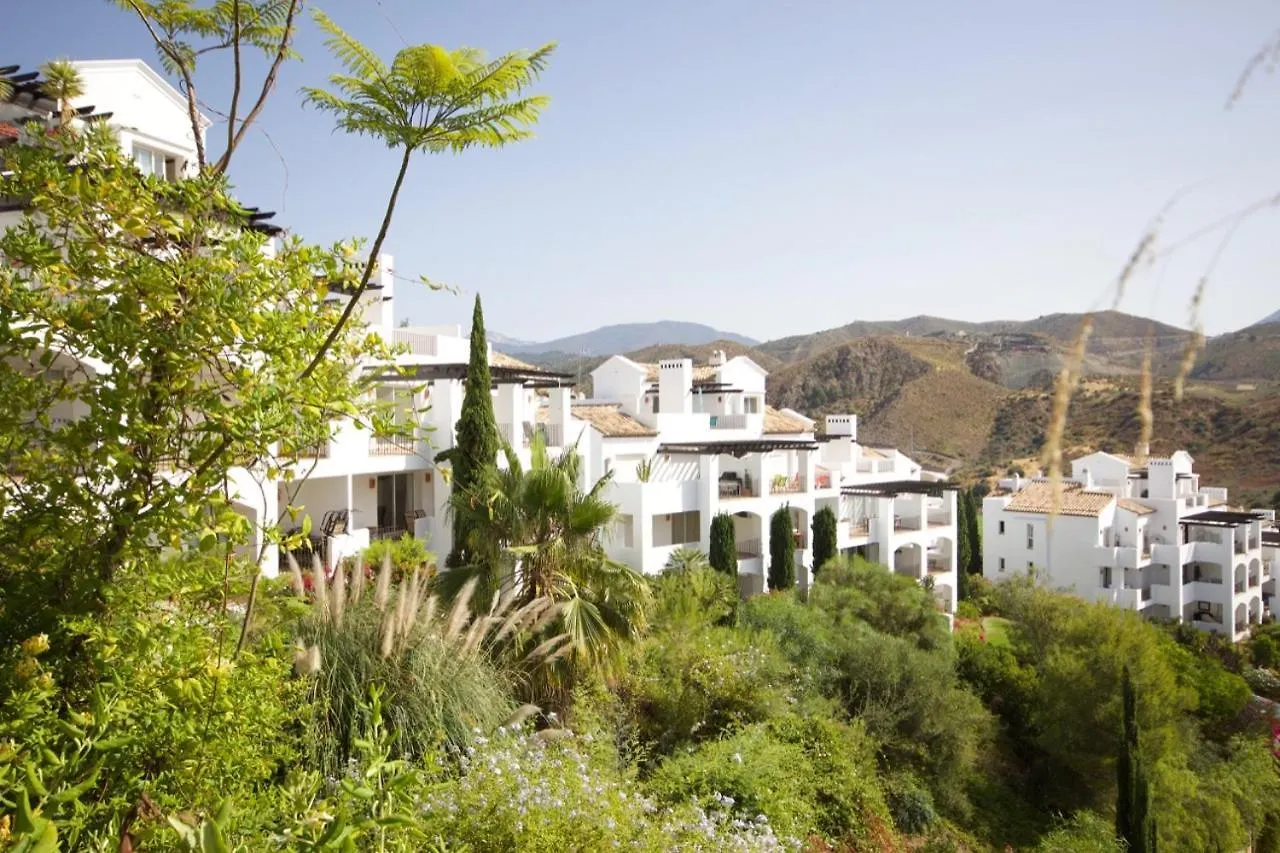 Altos De La Quinta Apartment Benahavis Spain