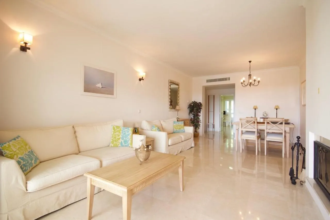 Altos De La Quinta Apartment Benahavis