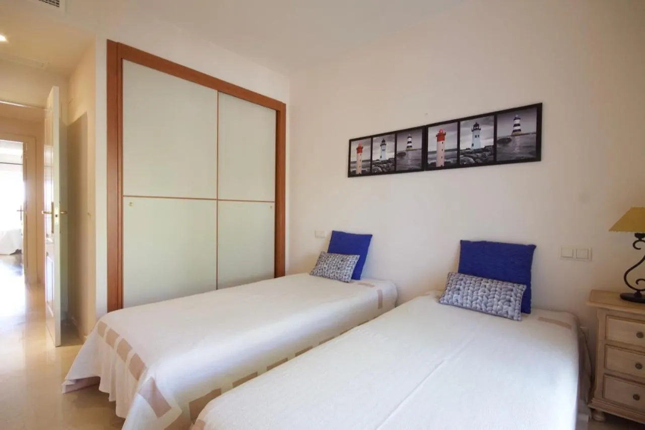 Altos De La Quinta Apartment Benahavis
